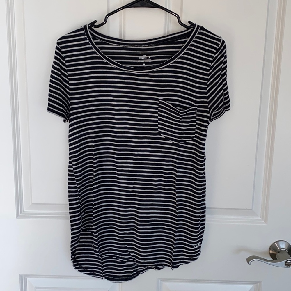 Hollister relaxed fit t shirt
